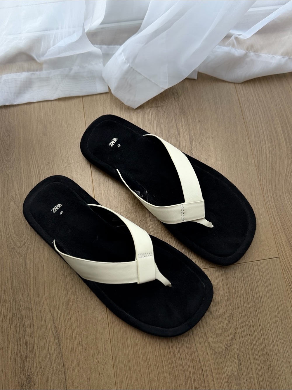 Zara Black & Cream Contrast Flip Flop Sandals EU 40